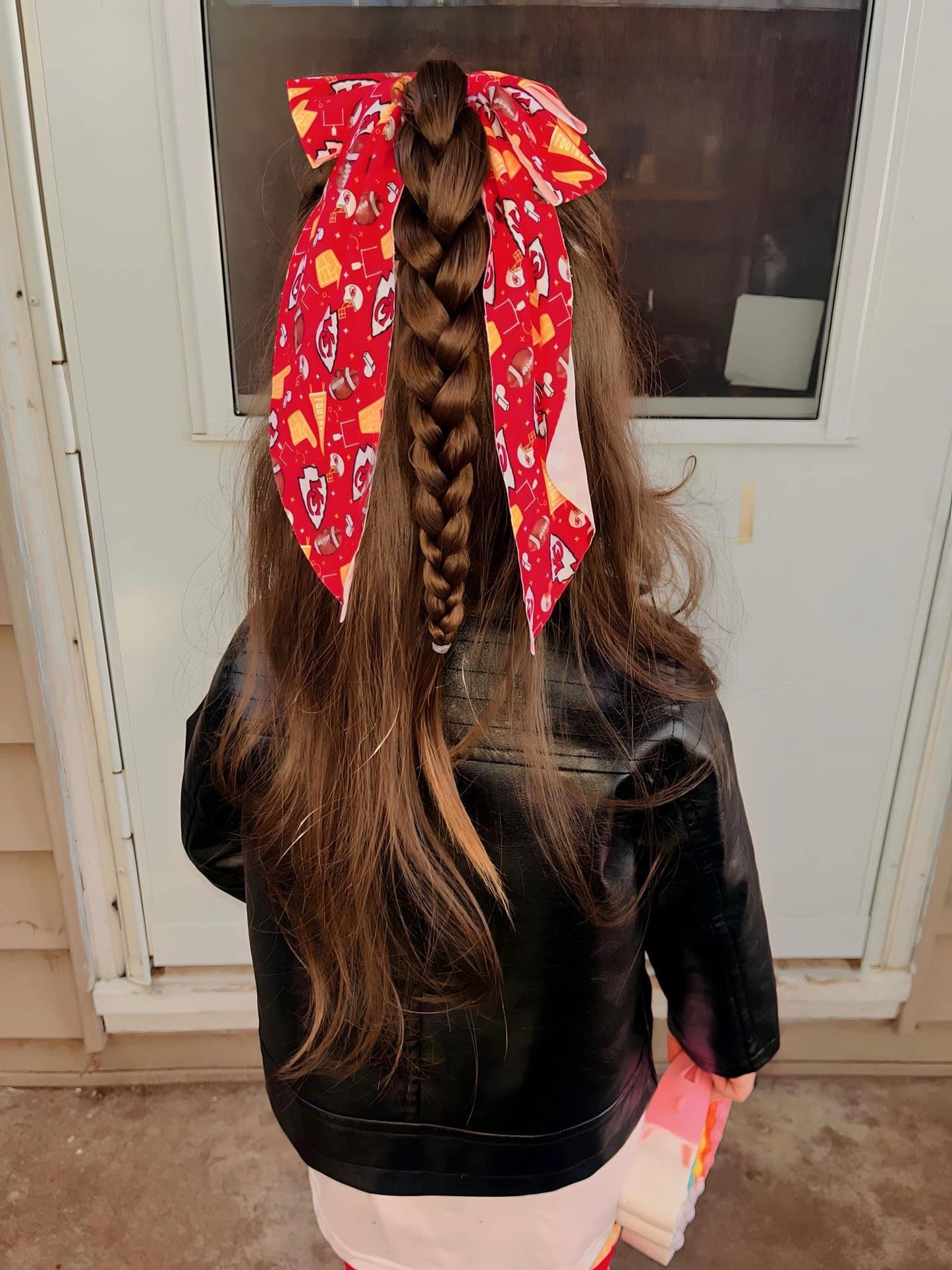 Holographic Black Mamacita Bow