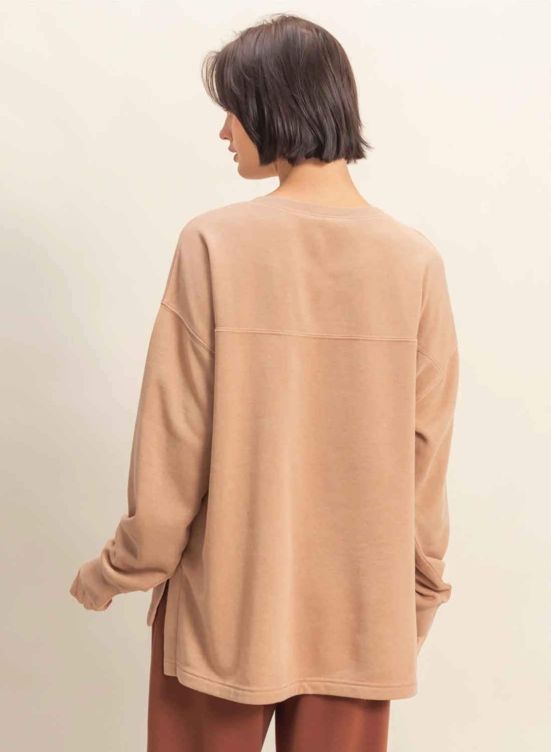 Basic Crewneck Pocket Sweatshirt