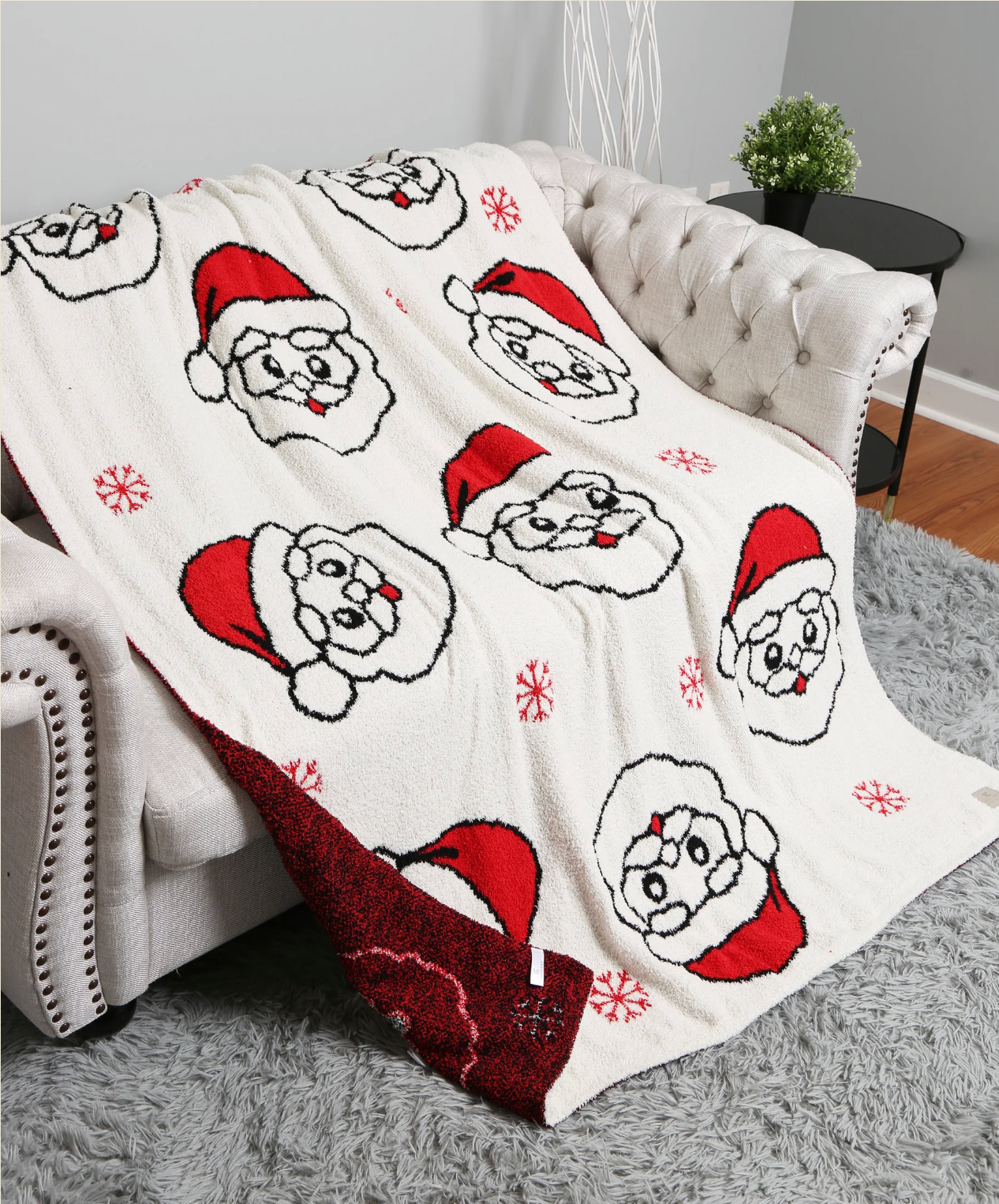 Comfy Luxe Santa Blanket