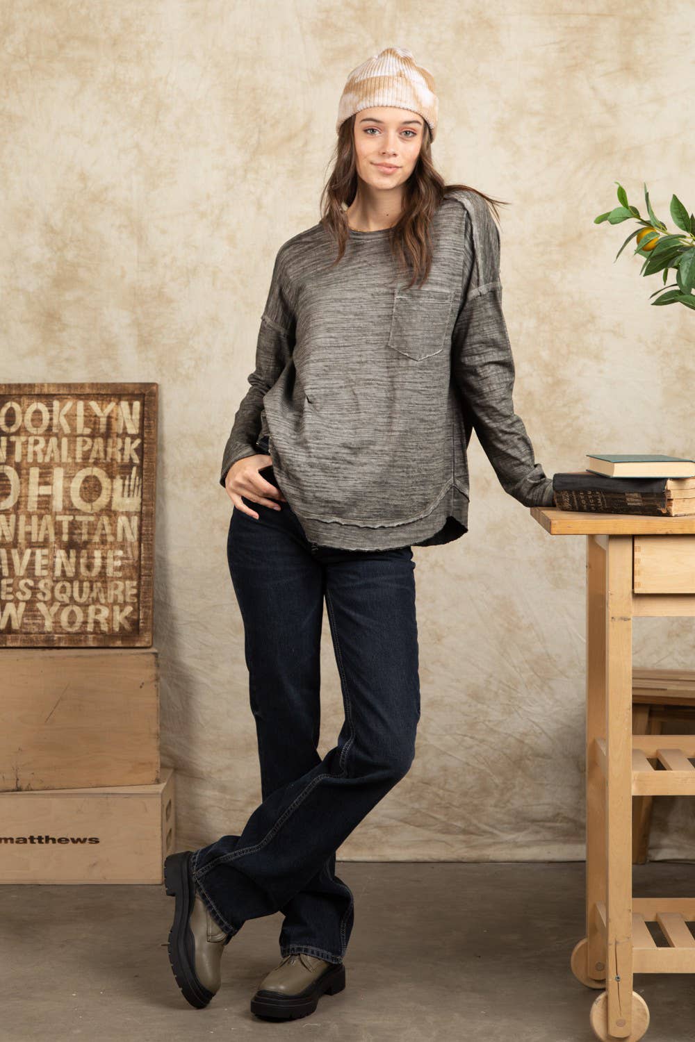 NT11158X-PLUS SIZE Raw Edge Detail Washed Top: DENIM / 1X-2X-3X/3-2-1