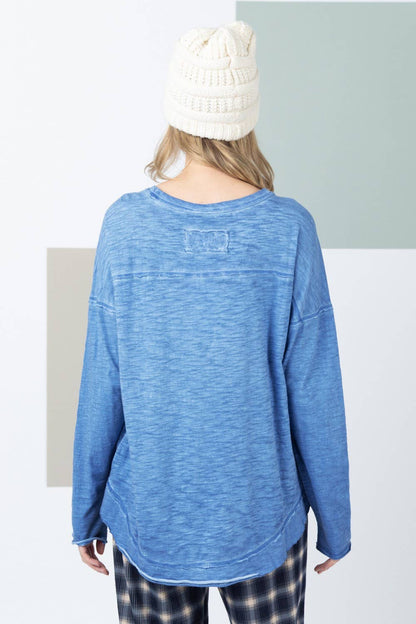 NT11158X-PLUS SIZE Raw Edge Detail Washed Top: DENIM / 1X-2X-3X/3-2-1