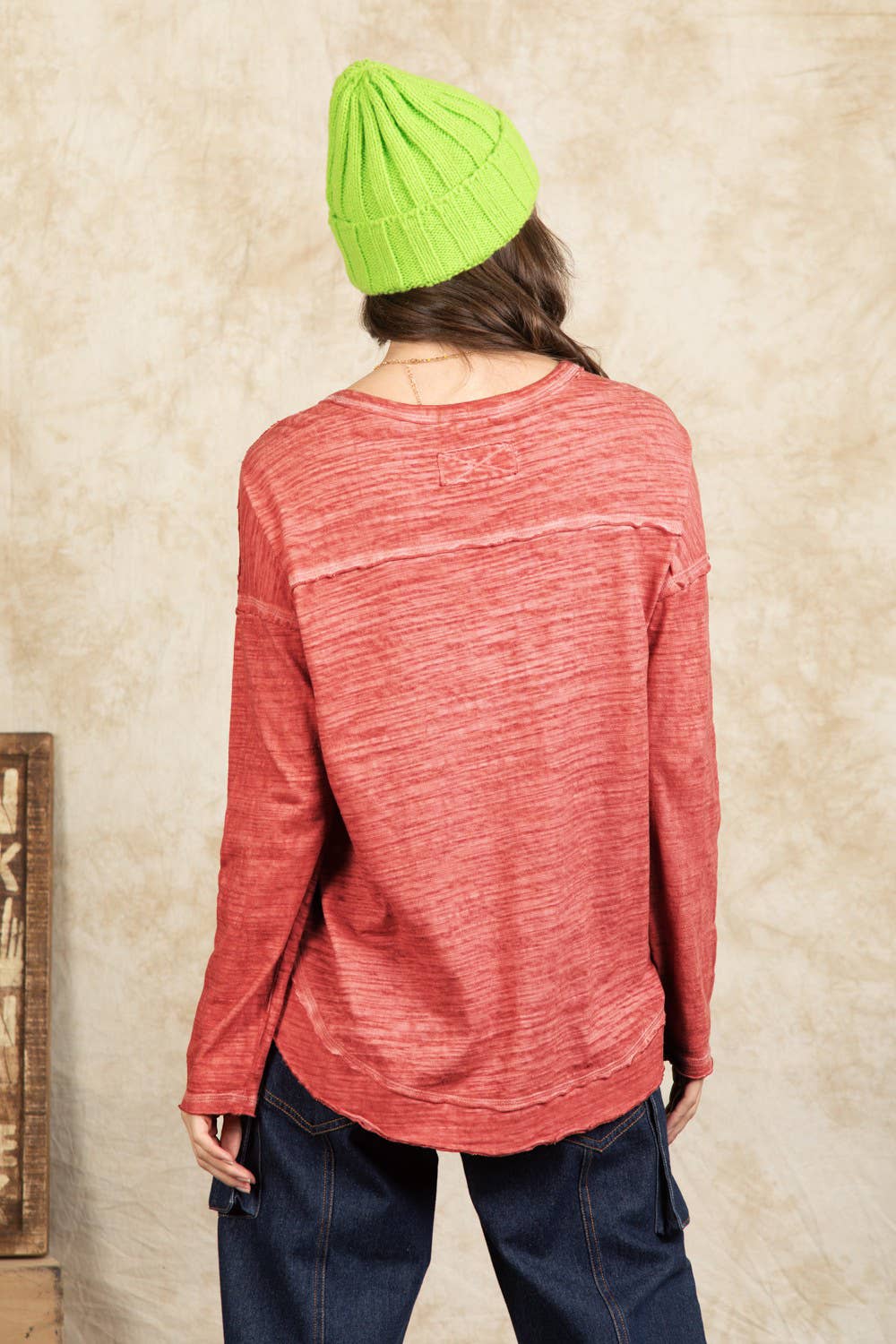 NT11158X-PLUS SIZE Raw Edge Detail Washed Top: DENIM / 1X-2X-3X/3-2-1