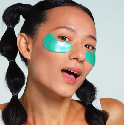 Christmas Holiday Glow All the Way Brightening Undereye Mask Set