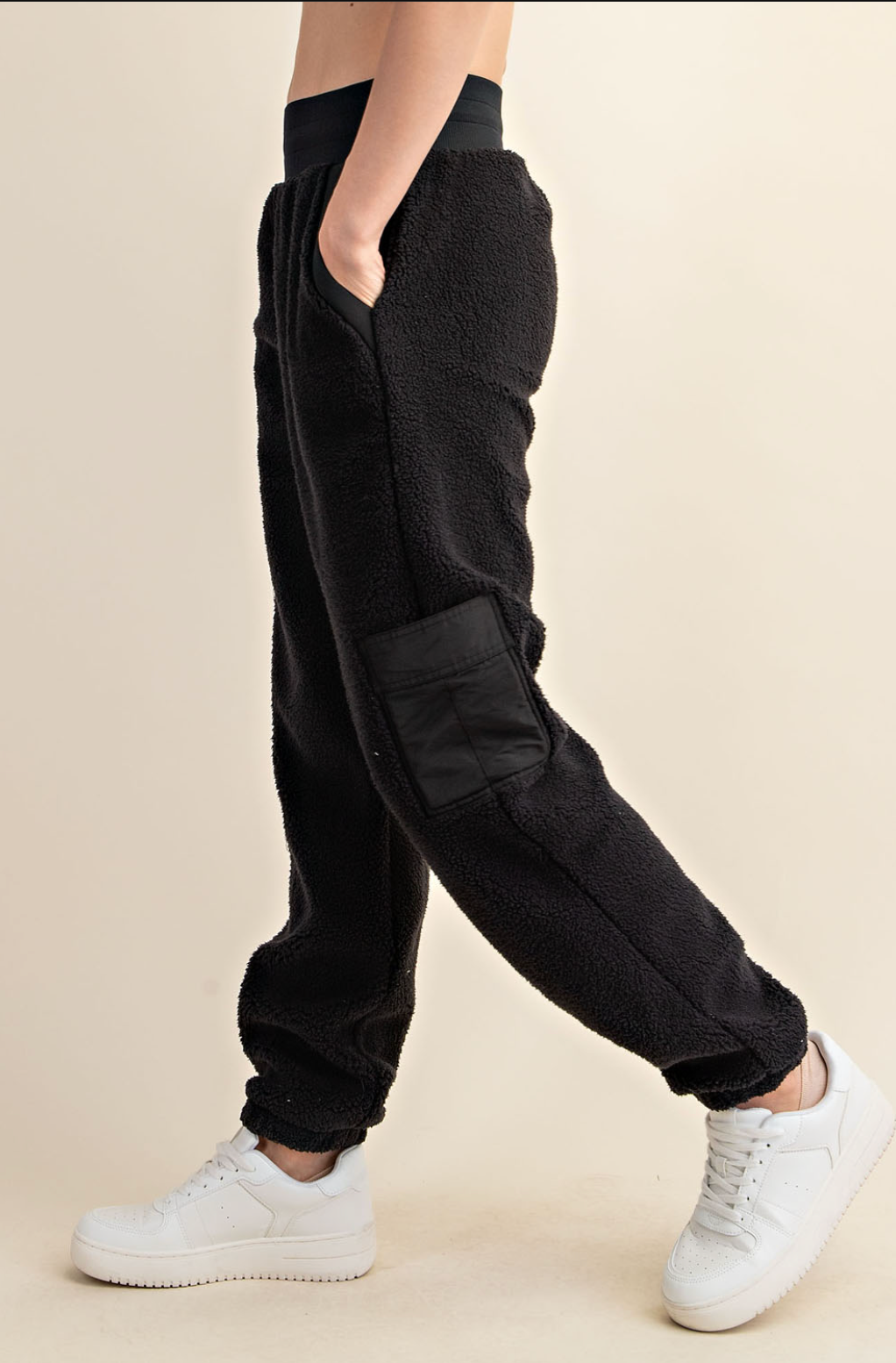 Micro Sherpa Cargo Sweatpants