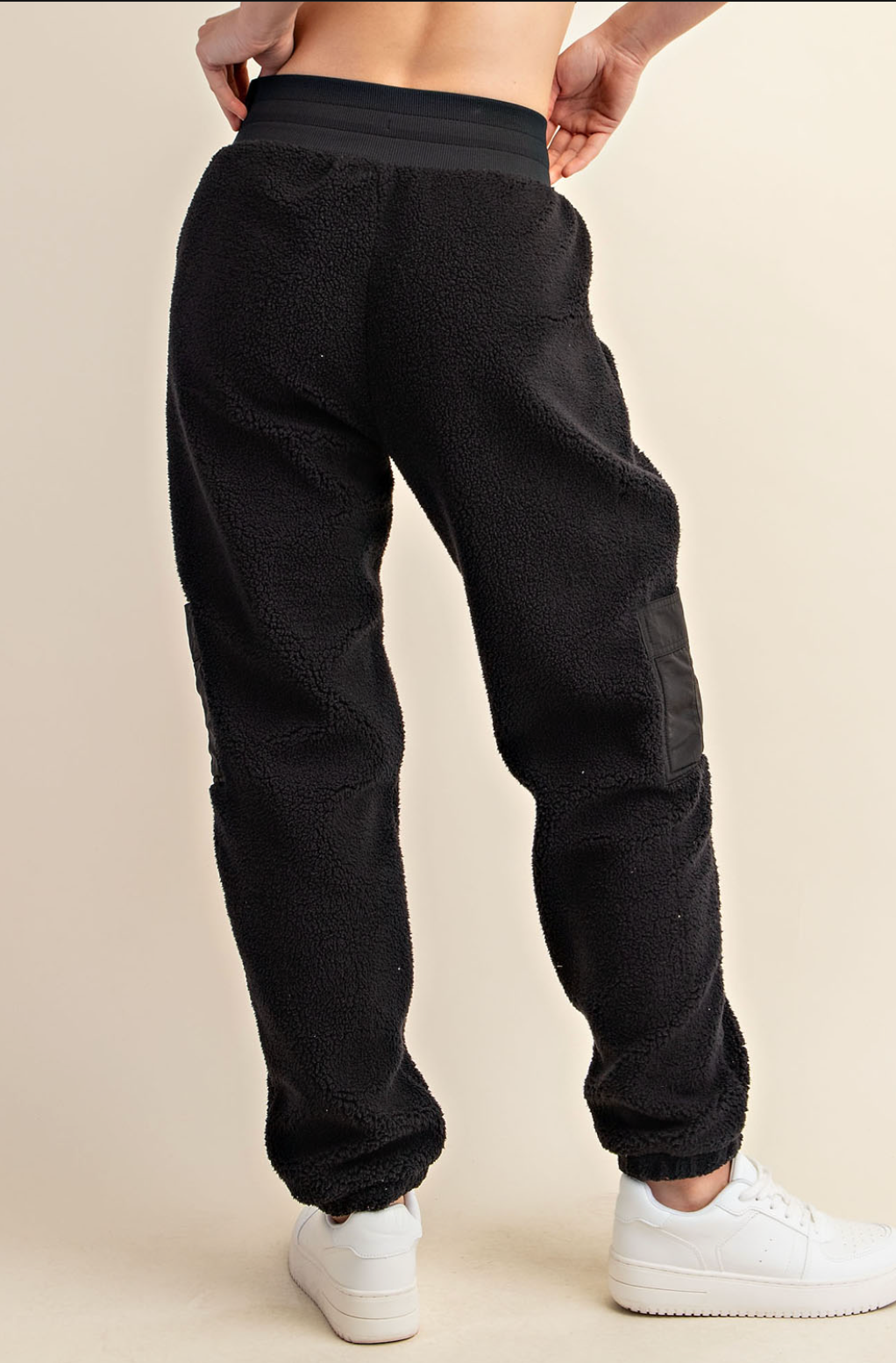 Micro Sherpa Cargo Sweatpants