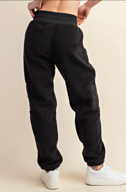 Micro Sherpa Cargo Sweatpants