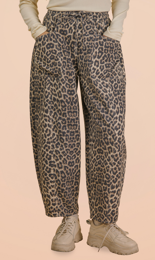 Elastic Waist Leopard Barrel Pants